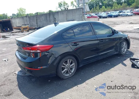 2017 Hyundai Elantra Value Edition из США, поврежденный, VIN KMHD84LF4HU340303